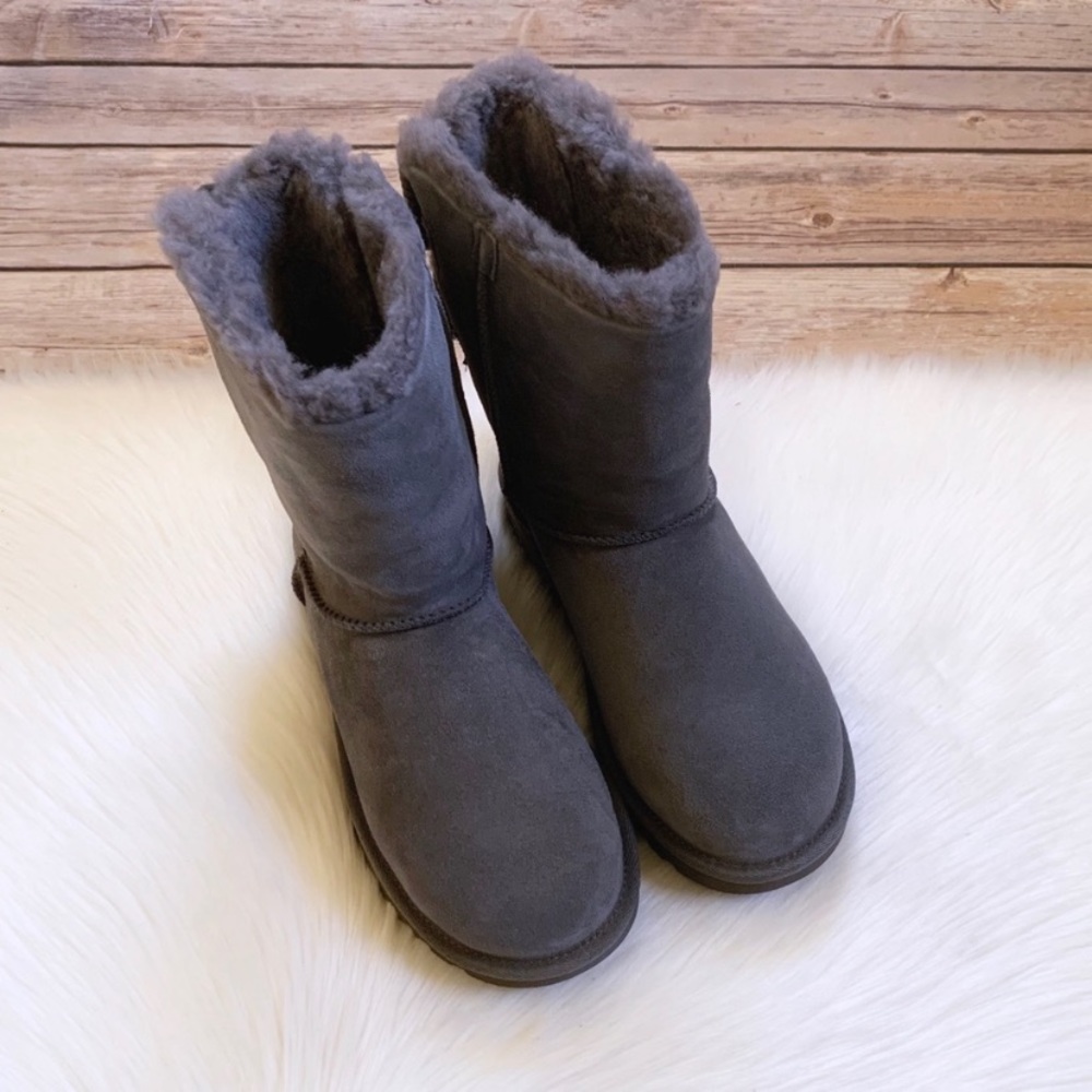 UGG Bailey Corduroy Bow Boots In Charcoal - Picture 6 of 8